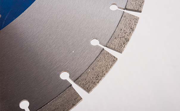 馬路切割機(jī)鋸片哪個(gè)廠家的鋸片好 性價(jià)比高？